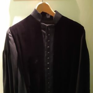 Bonte Koe Verhuur Maasland - Dominee toga zwart rechter