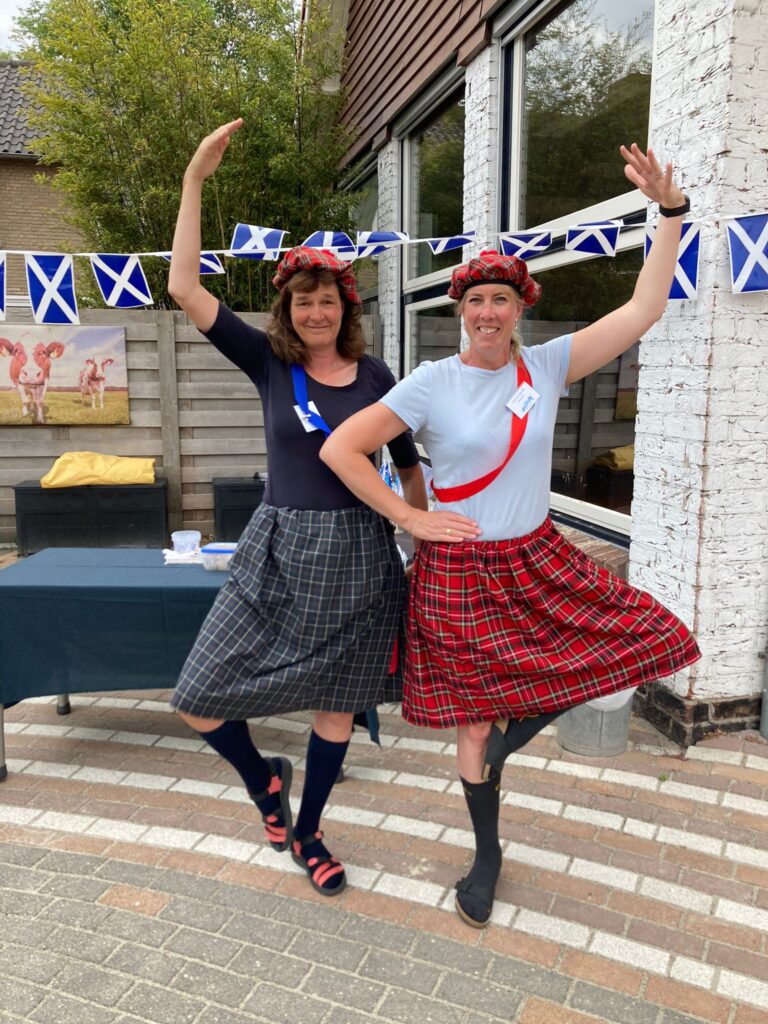 Bonte Koe Verhuur Maasland - Schotland Landen Reis om de wereld